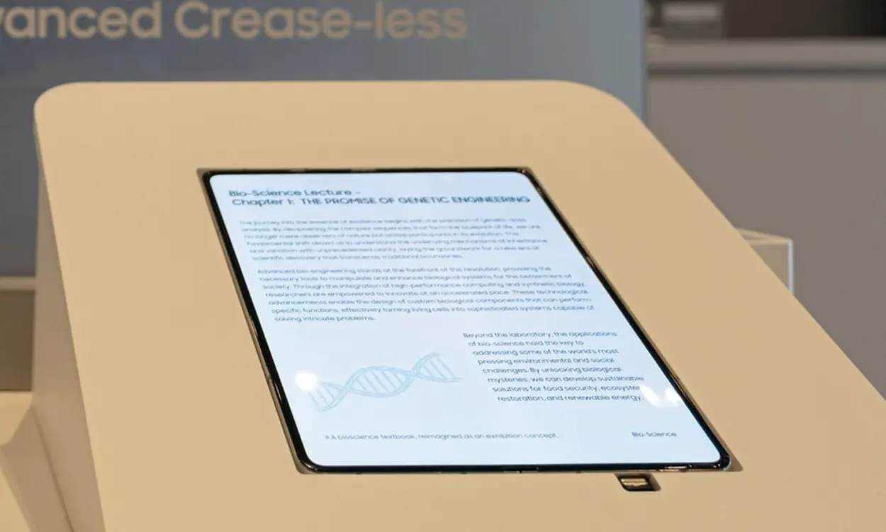 CES 2026: iPhone Fold Display Looks Really Good